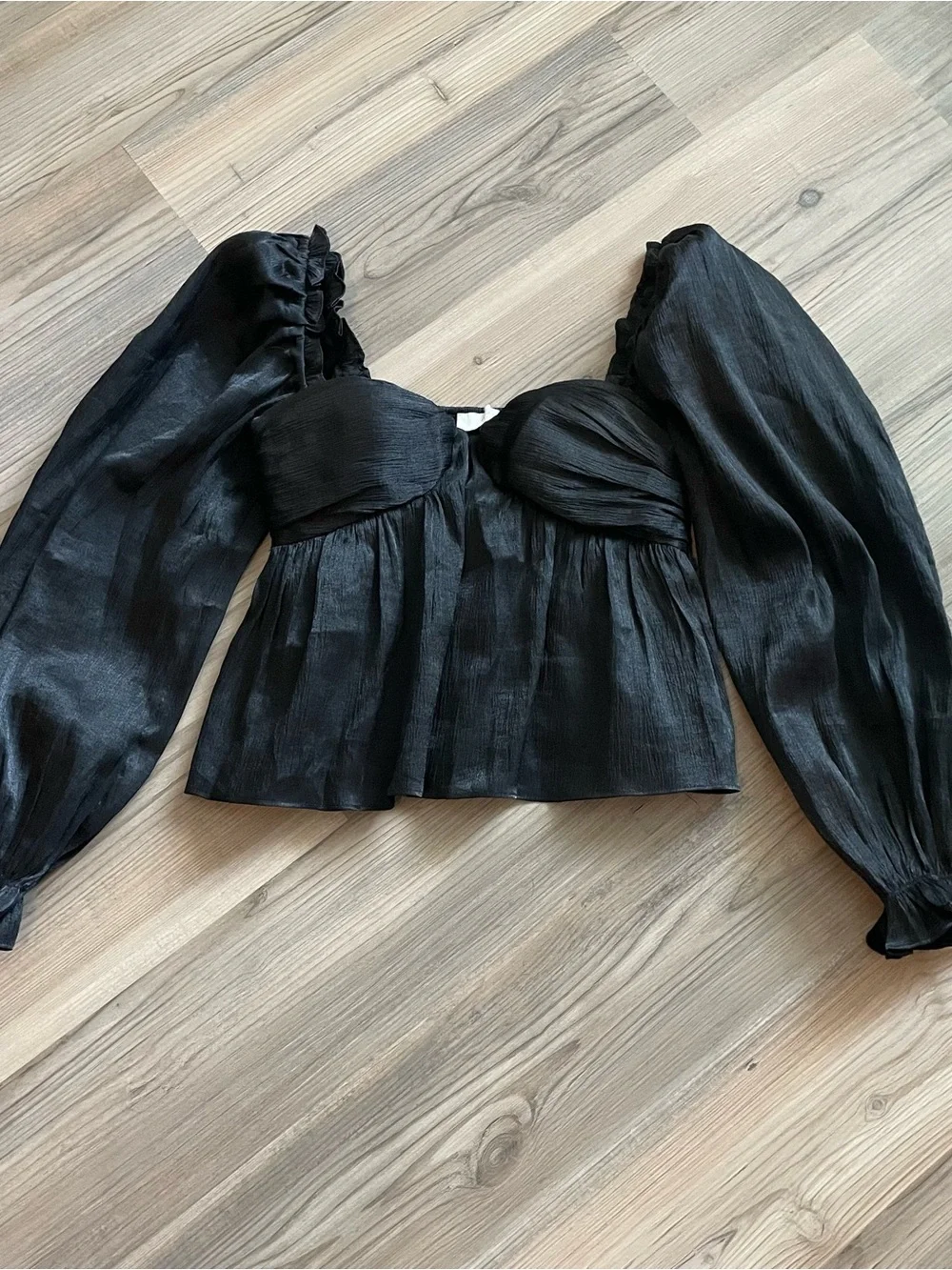 ASTR the Label Irene Sweetheart Top in Black Size Small